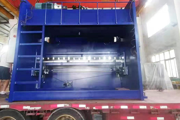 蕪湖某工廠購買折彎機 